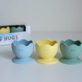 Egg Hugs by WI